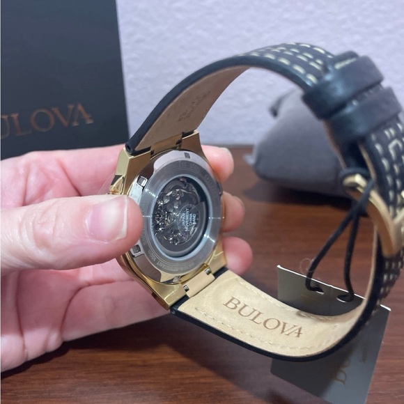 New BULOVA MEN'S MAQUINA AUTOMATIC BLACK LEATHER STRAP WATCH - Picture 7 of 9